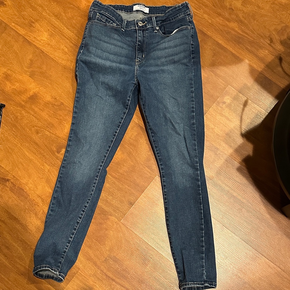 Denizen from Levi's Dark Blue Skinny Jeans